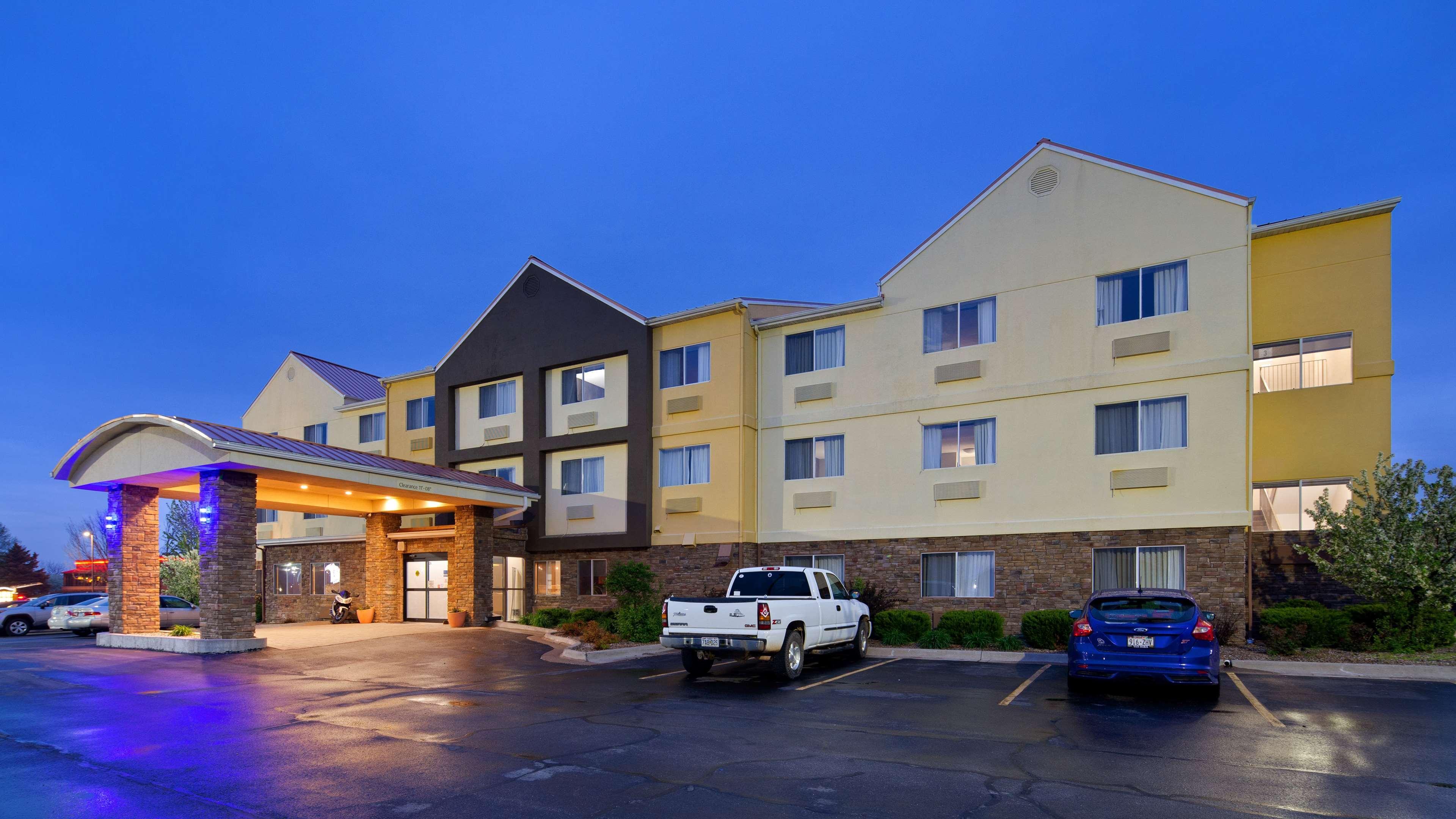 Best Western Muscatine - Pearl City Hotel Exterior foto
